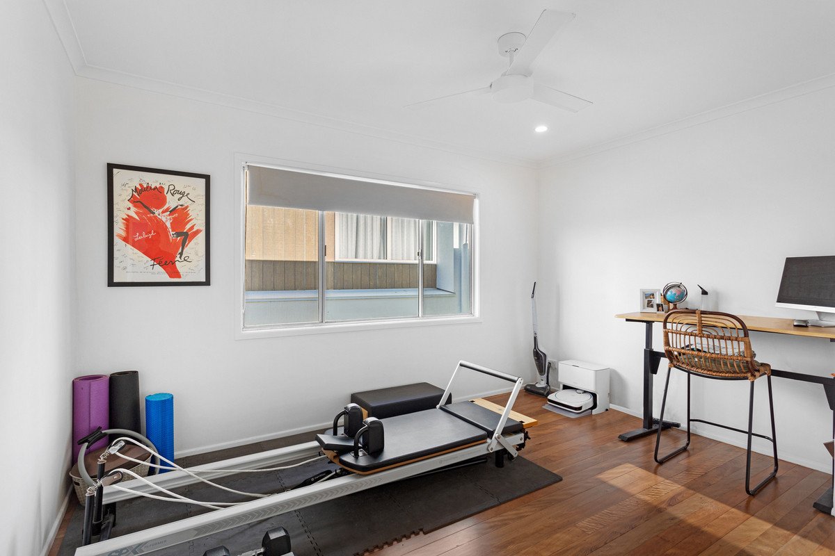 46 Chainey Avenue MIAMI 10