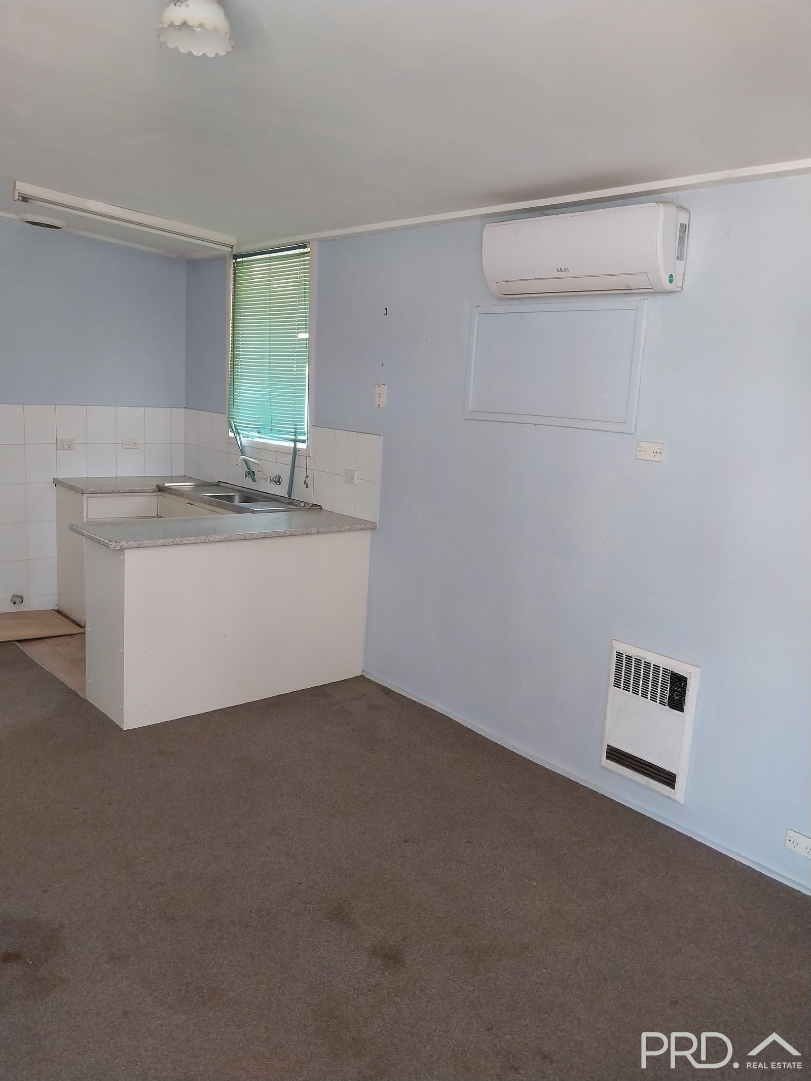 4/6 Chapman Street BURONGA 2