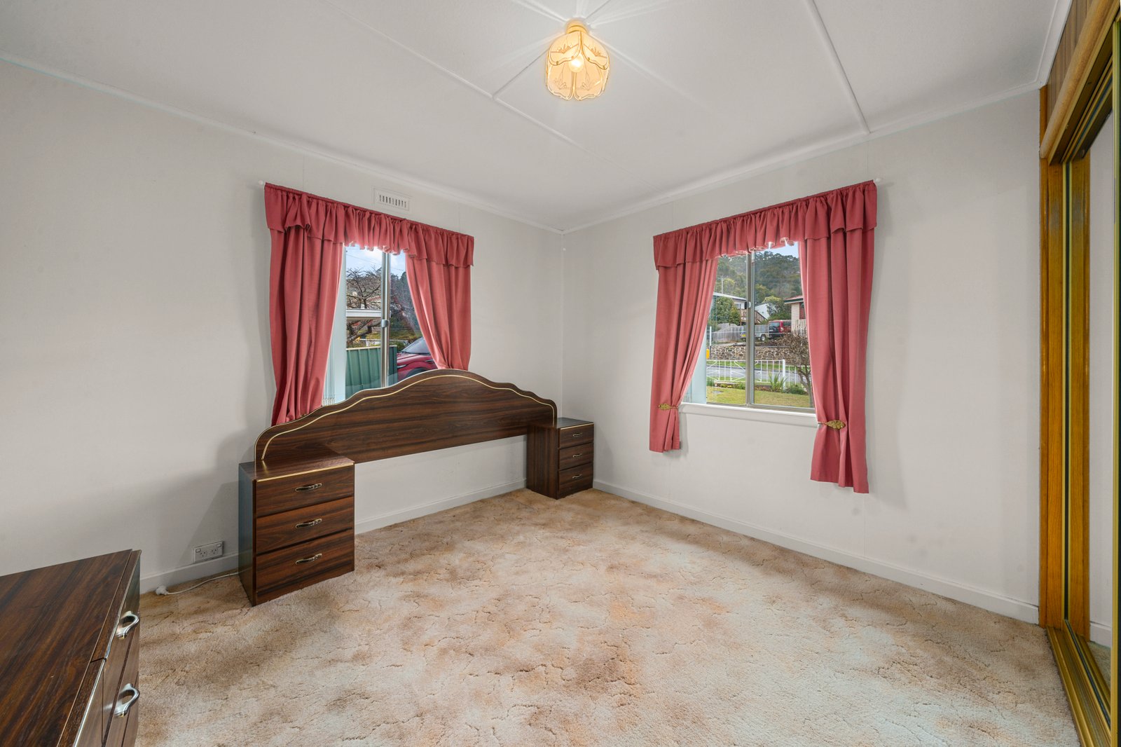 46 Charlotte Street NEW NORFOLK 10