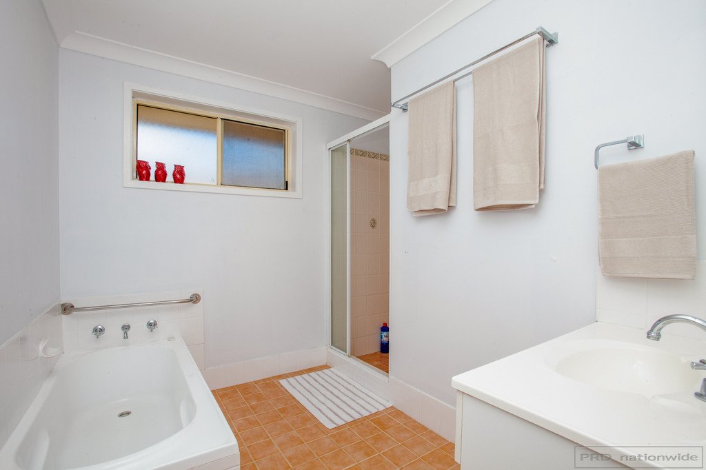 46 Denton Park Drive RUTHERFORD 11