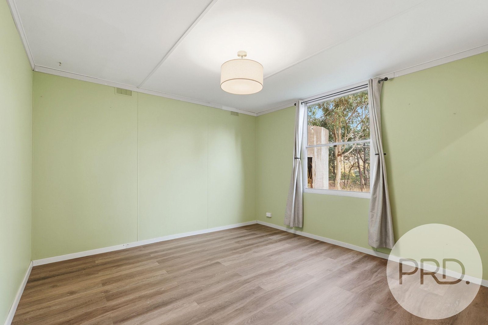 46 Ellendale Road WESTERWAY 8