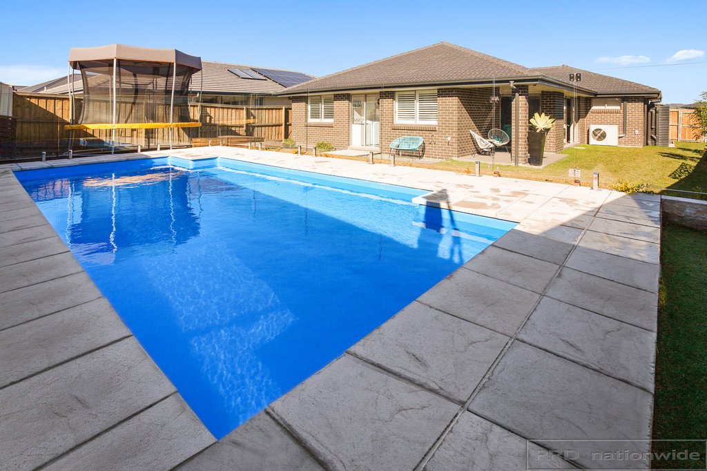 46 Emperor Parade CHISHOLM 15