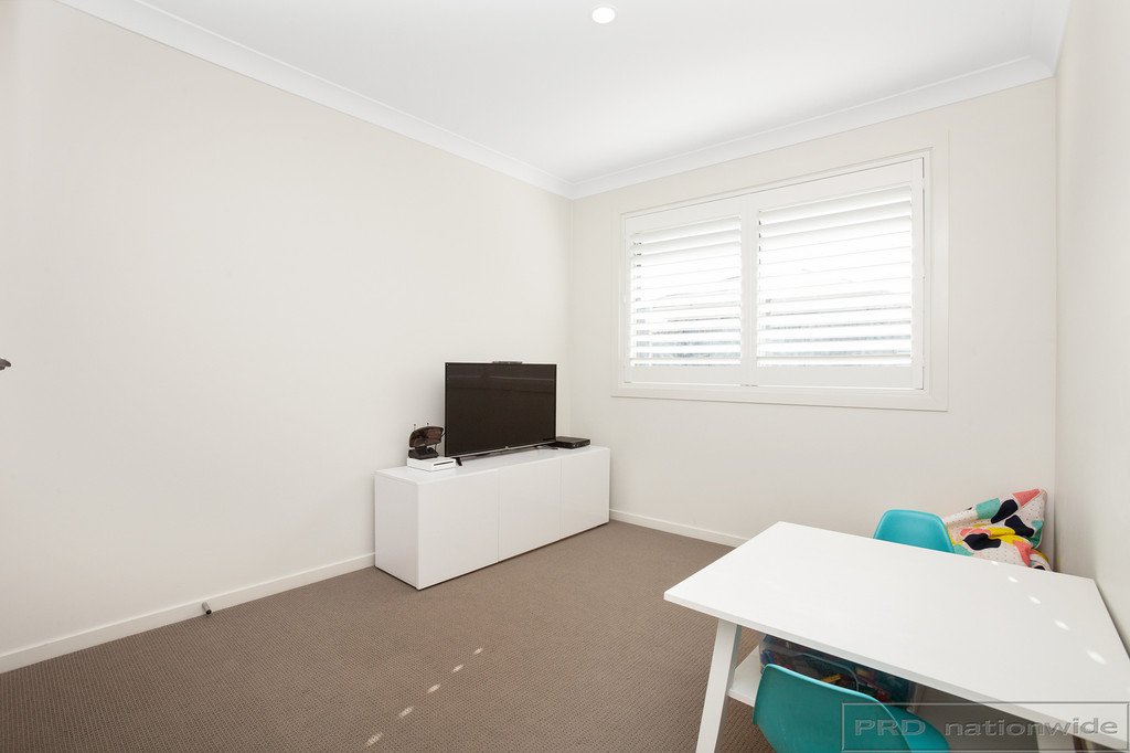 46 Emperor Parade CHISHOLM 6