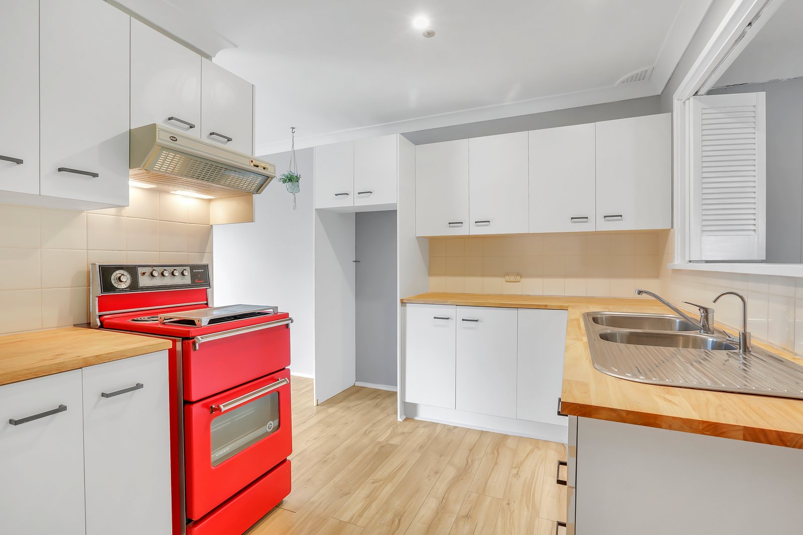 46 Ena Ave  DAPTO 2