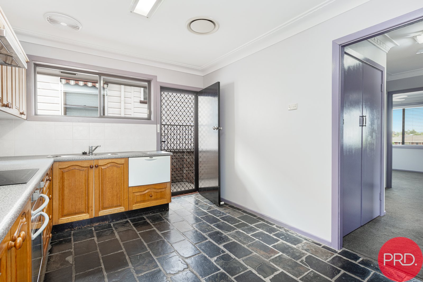 46 Gillies Street RUTHERFORD 27