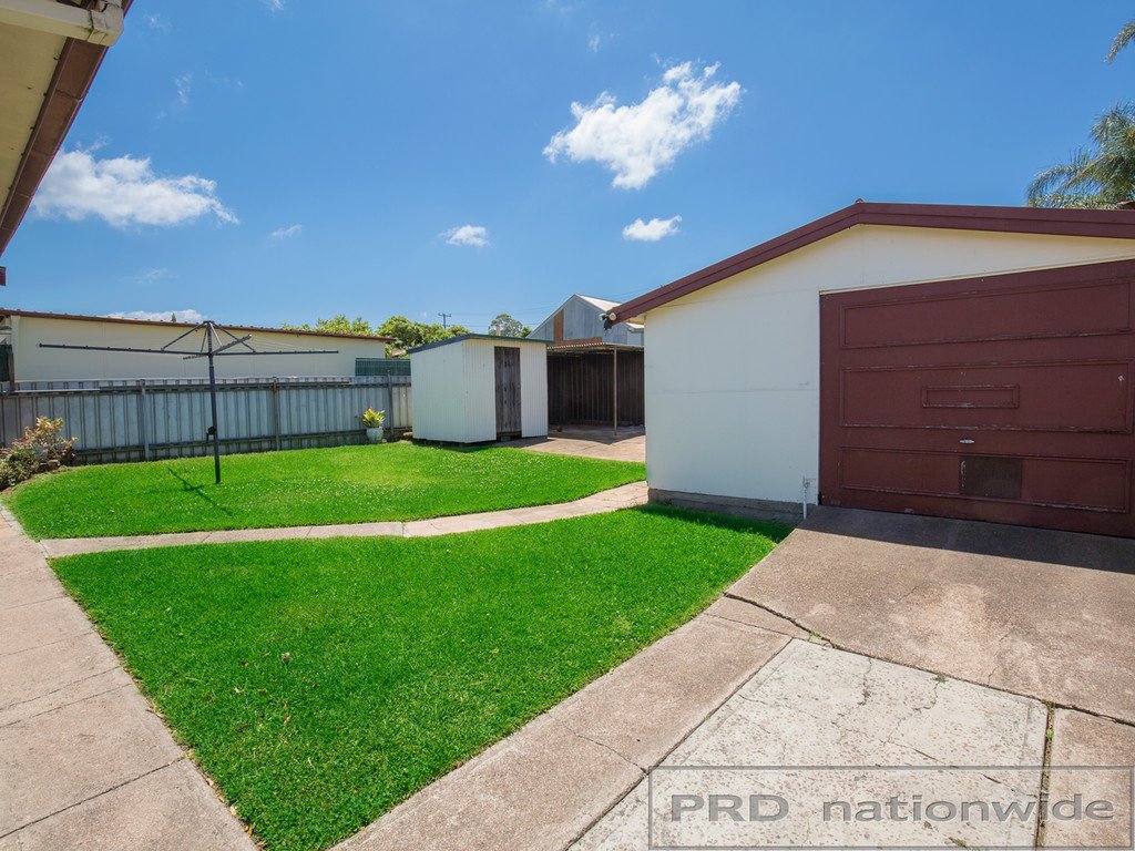 46 Glenroy Street THORNTON 10