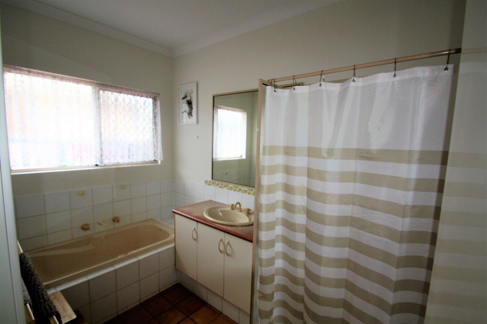 46 Godwit Crescent DJUGUN 11