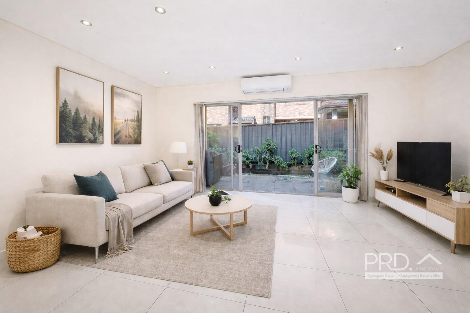4/6 Graham Road NARWEE 1