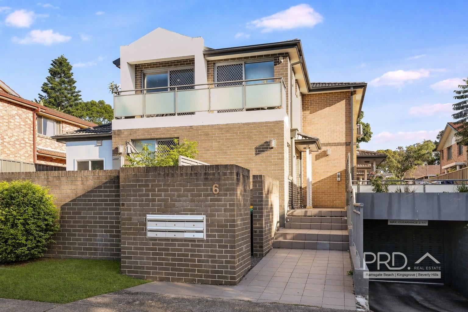 4/6 Graham Road NARWEE 8