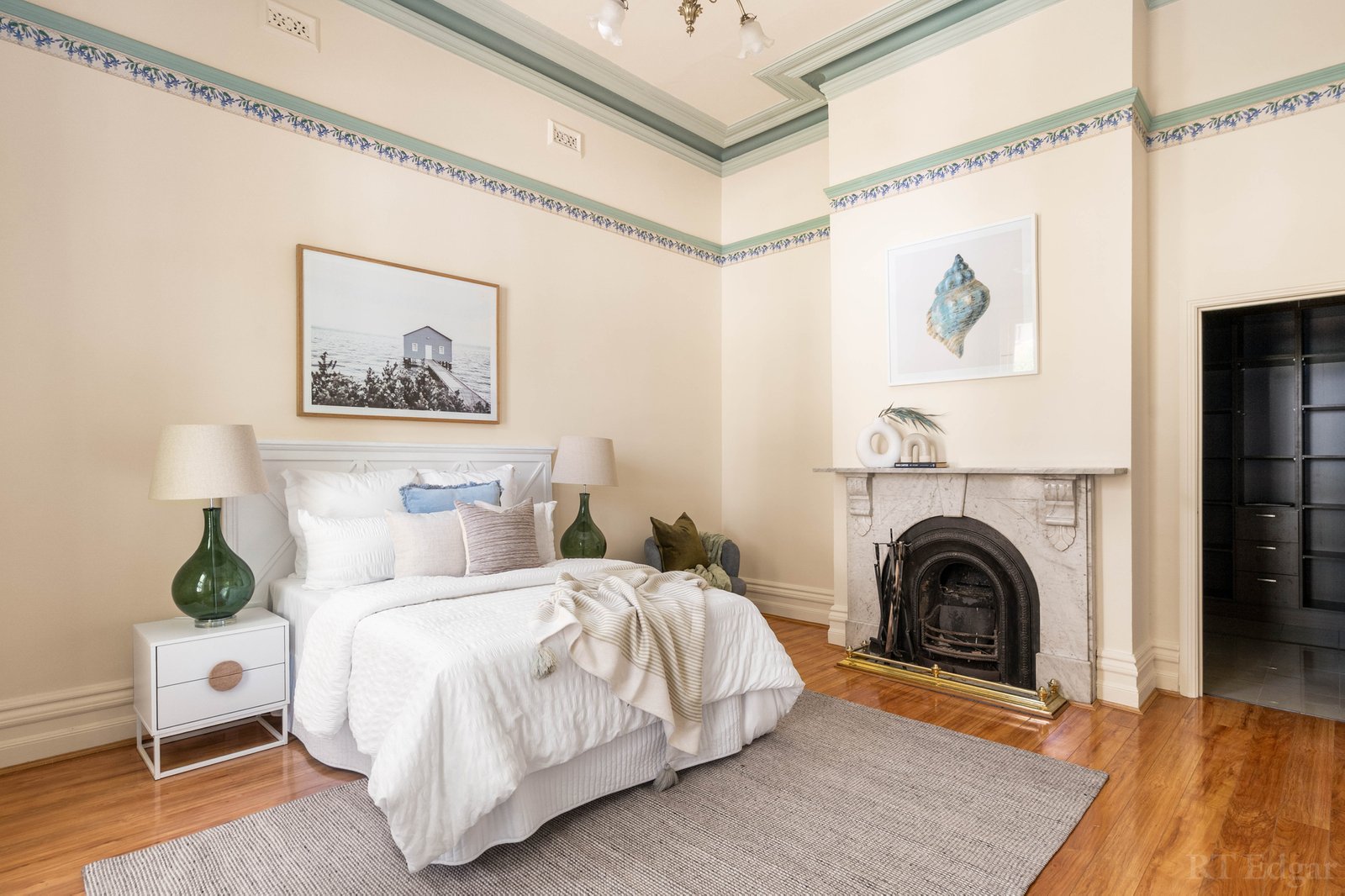 Real Estate and Property in 46 Hopetoun Avenue, Canterbury, VIC