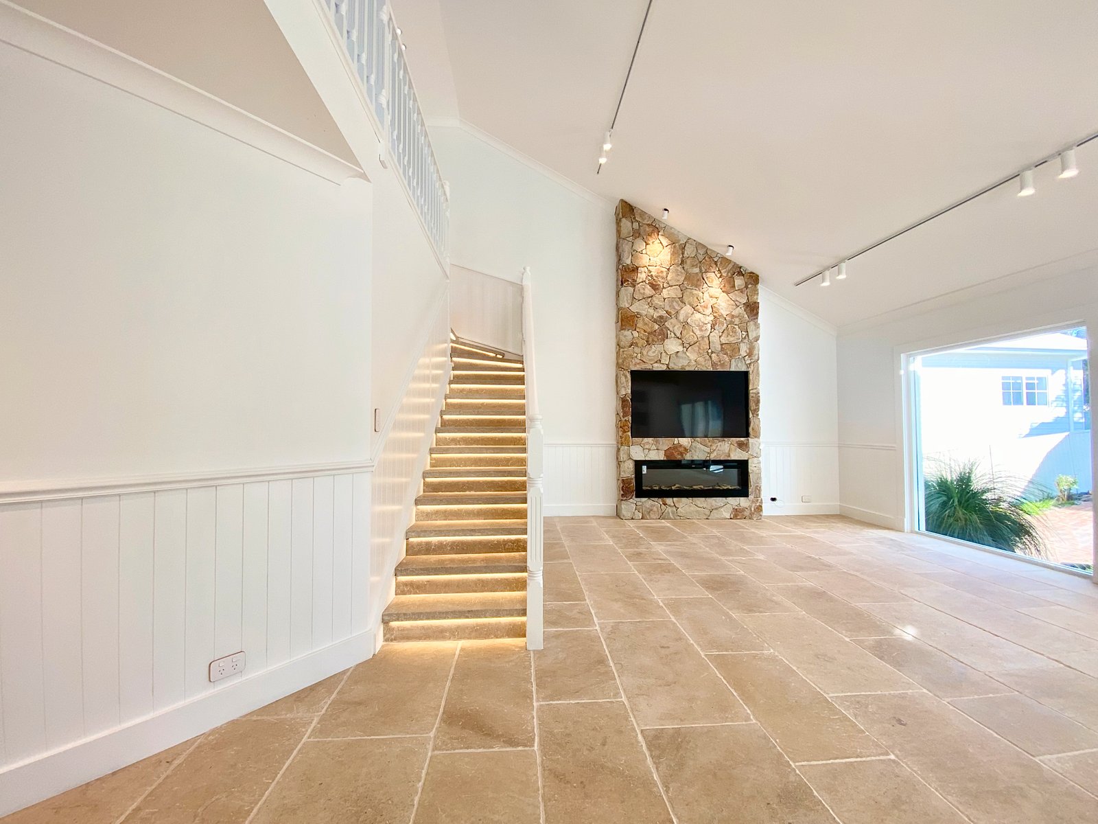 46 Horace Street SHOAL BAY 25