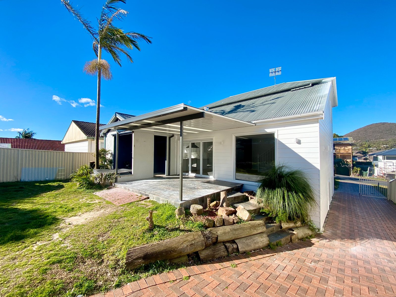 46 Horace Street SHOAL BAY 27