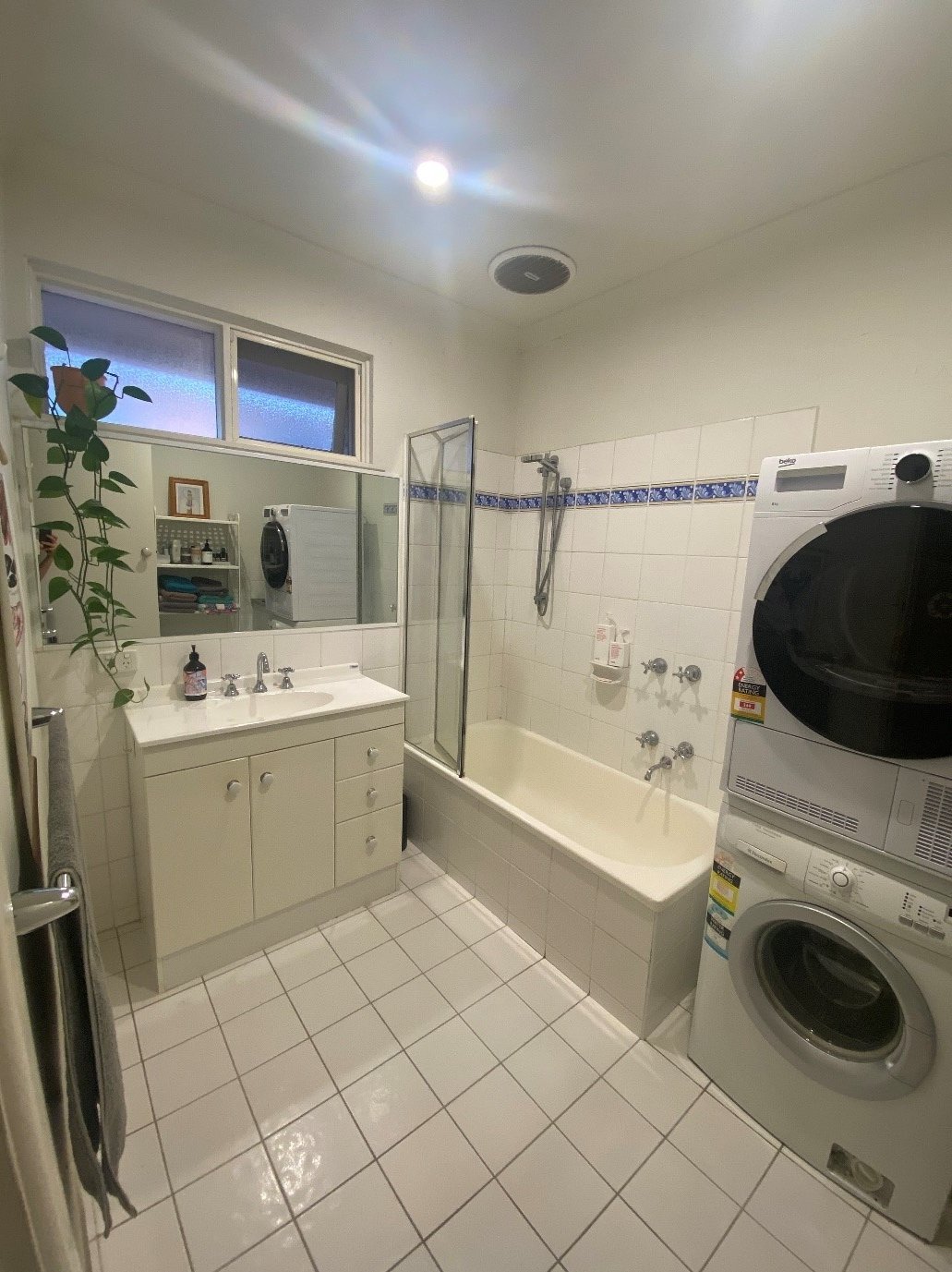 Gallery: 4/6 Hotham Grove