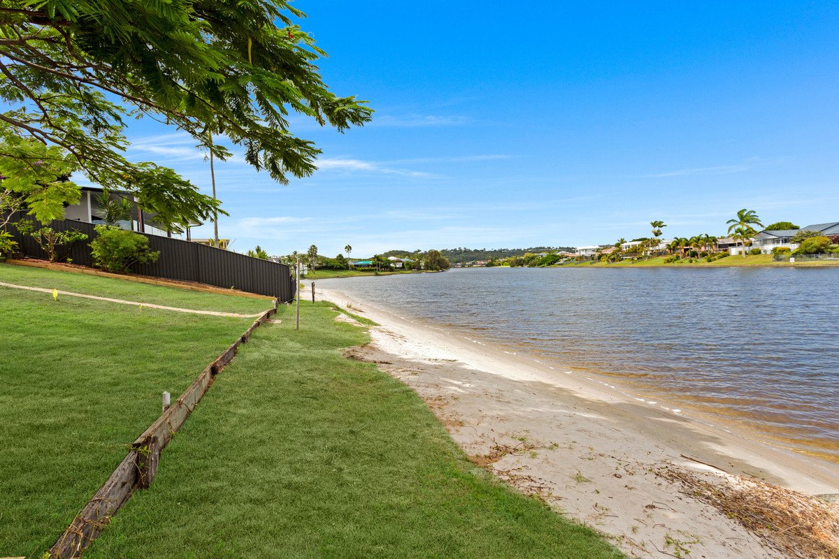 46 Jabiru Avenue Burleigh Waters 13