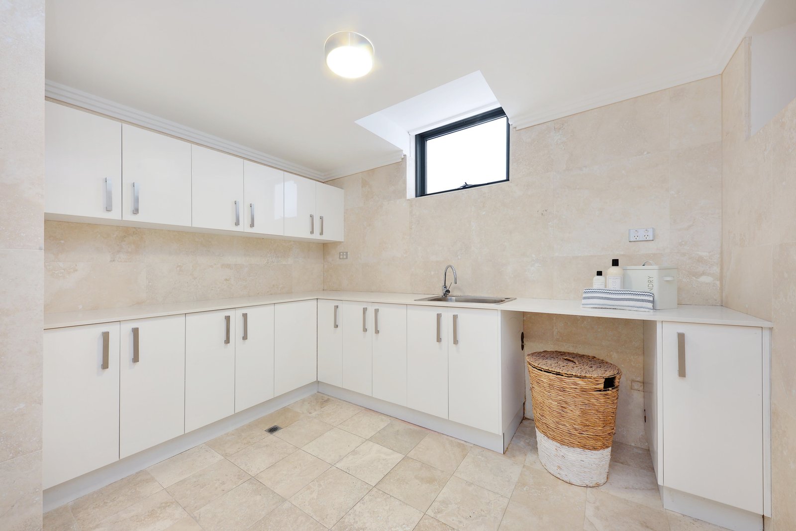 46 Jennings Street MATRAVILLE 28