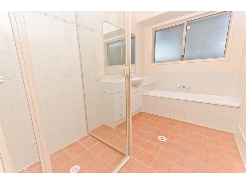 46 Kingarry Circuit MERRIMAC 8