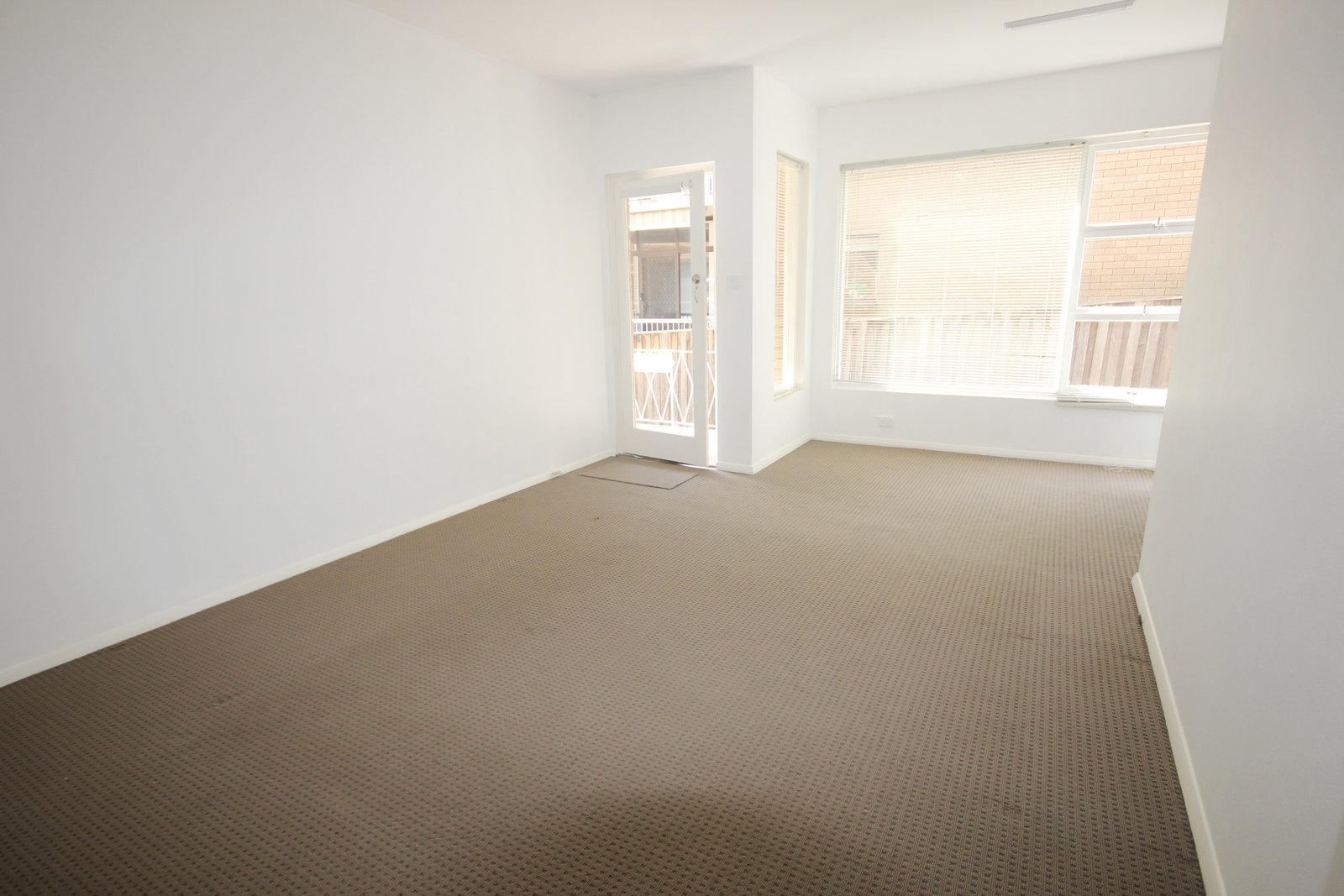 4/6 Letitia Street OATLEY 3