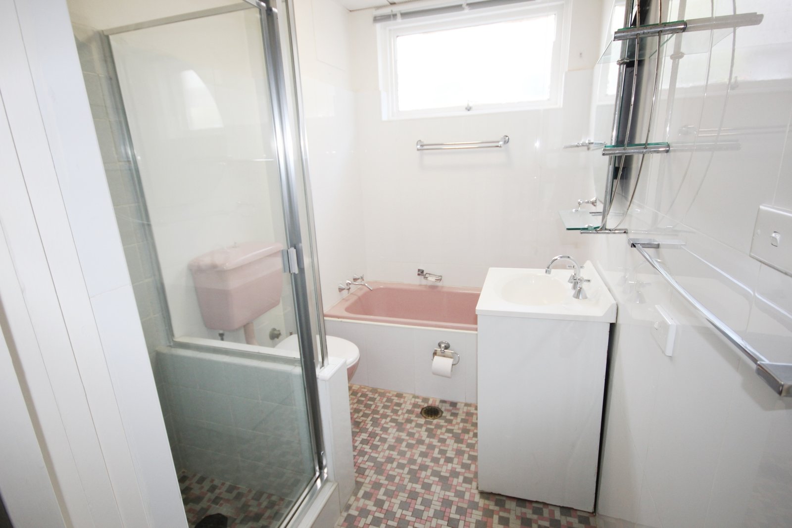 4/6 Letitia Street OATLEY 4