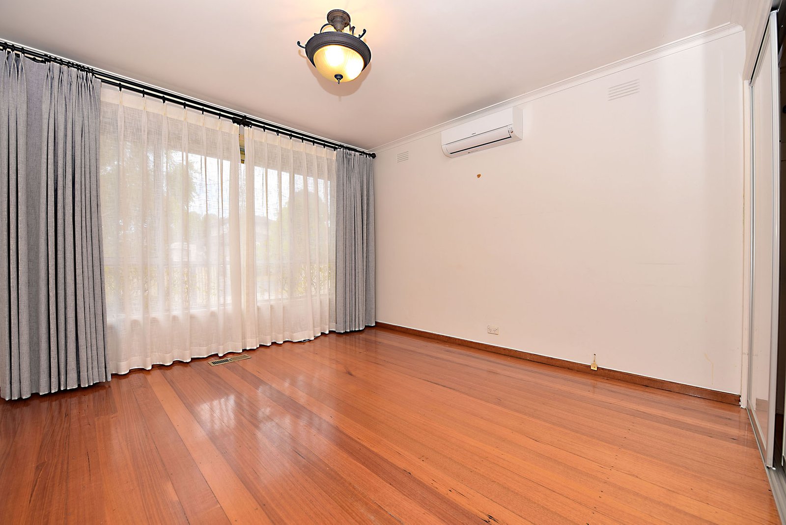 Gallery: 46 Lincoln Drive