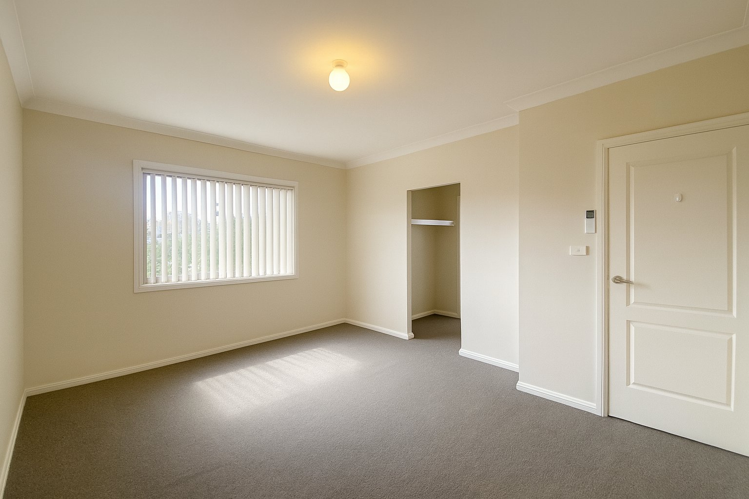 4/6 Market Street MOOREBANK 4