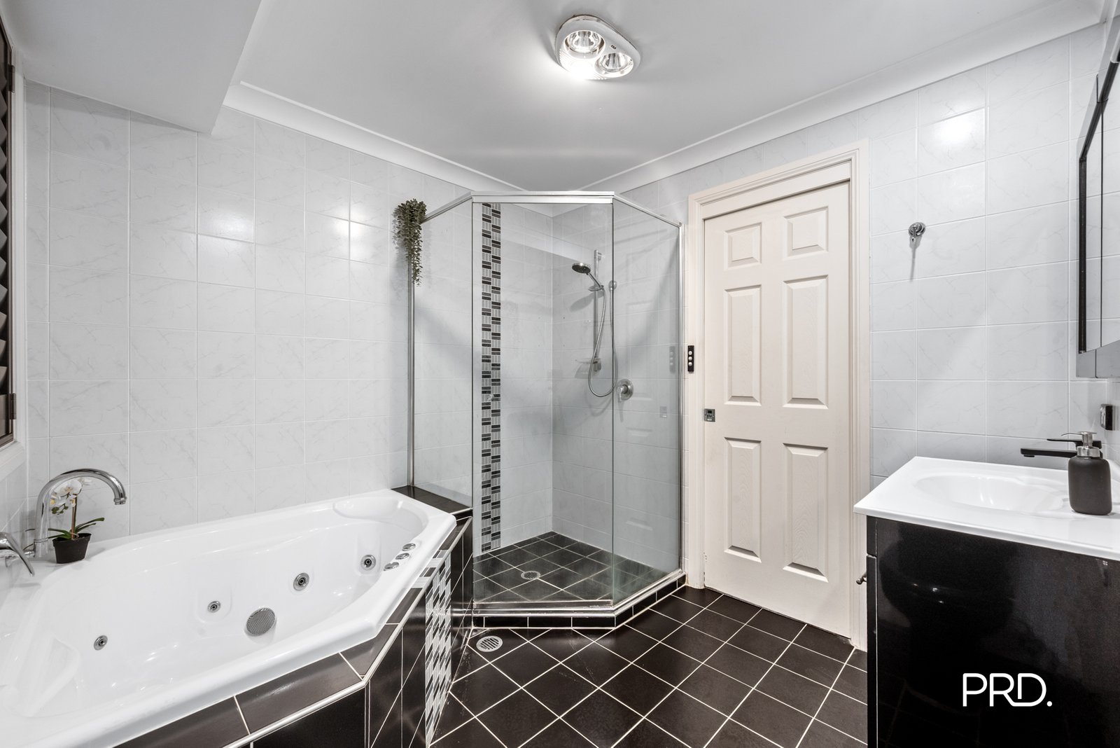 46 Midin Close GLENMORE PARK 10