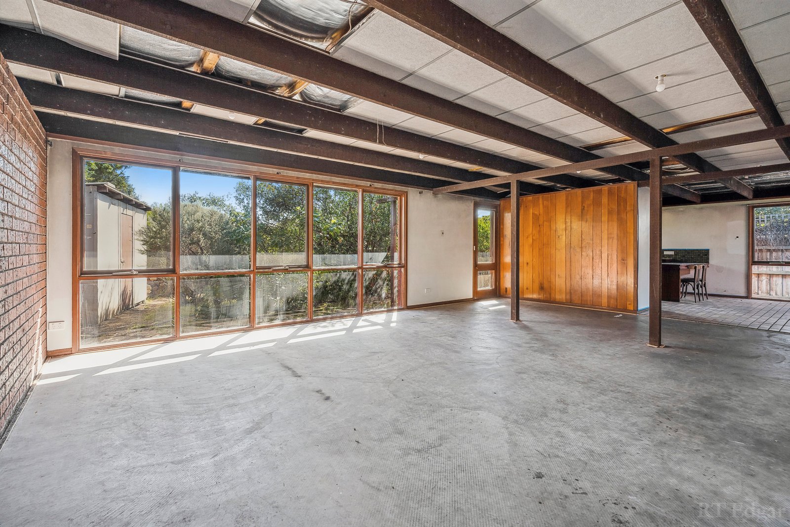 Real Estate and Property in 46 Ocean Road, Point Lonsdale, VIC