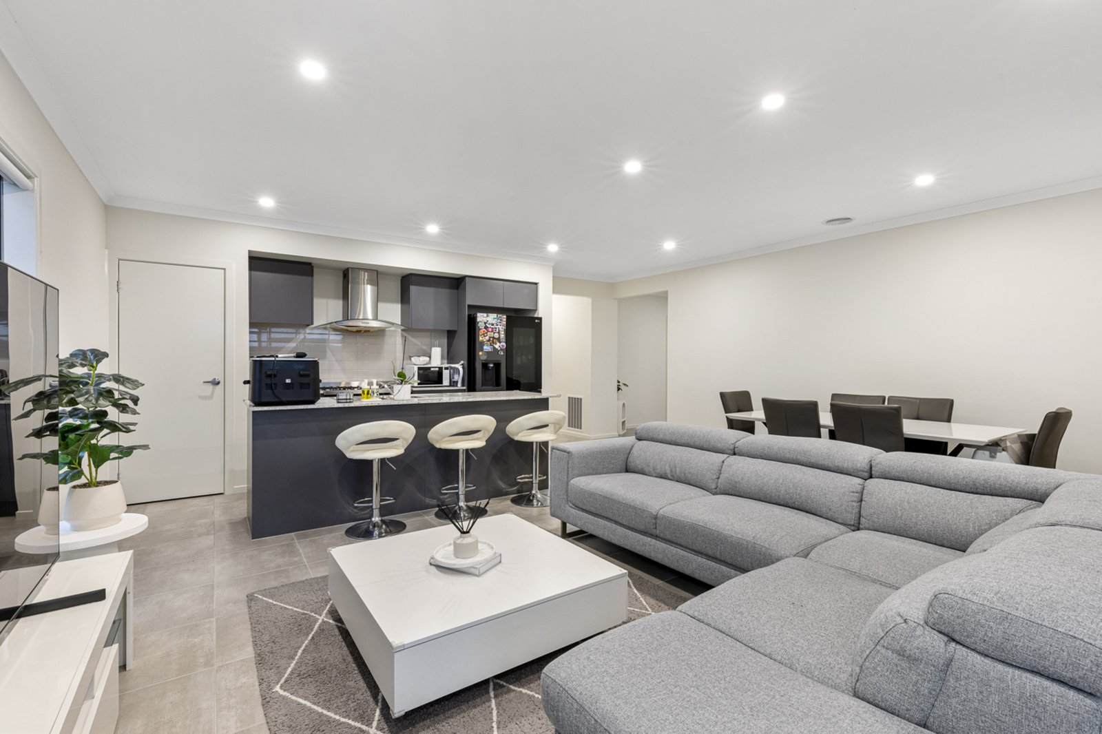 Gallery: 46 Patriot Crescent