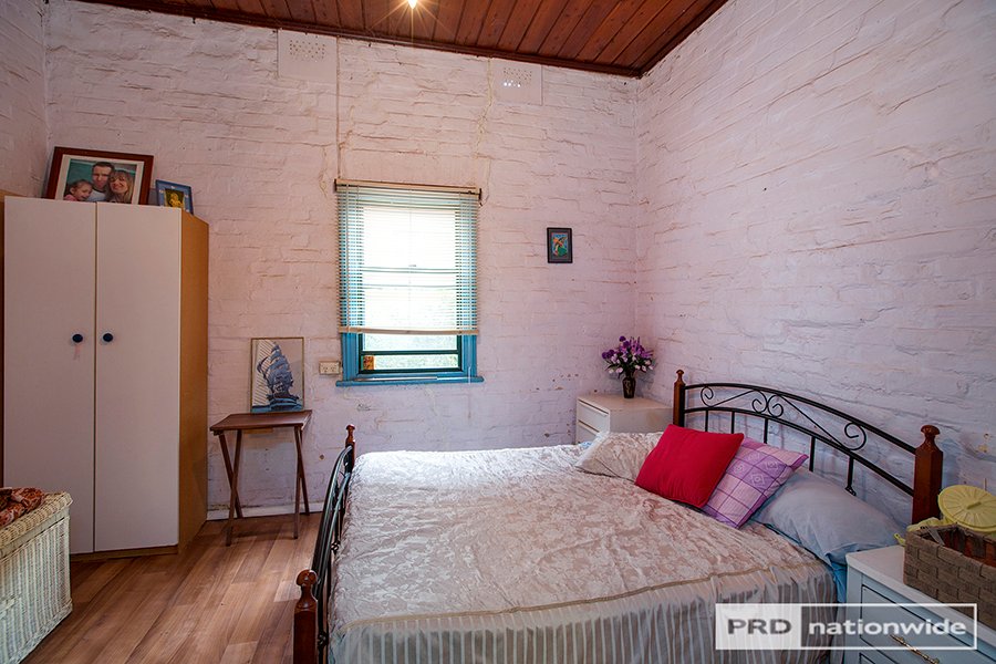 46 Rawson Avenue TAMWORTH 5