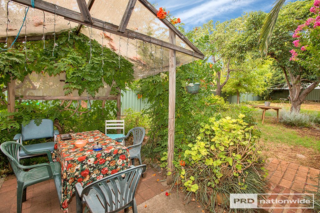 46 Rawson Avenue TAMWORTH 9