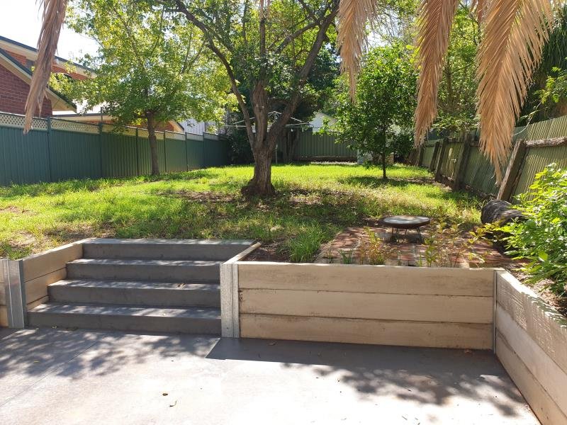 46 Rawson Avenue TAMWORTH 8