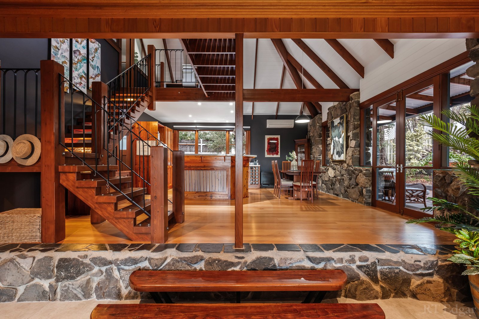 Real Estate and Property in 46 Riviera Crescent, Ocean Grove, VIC