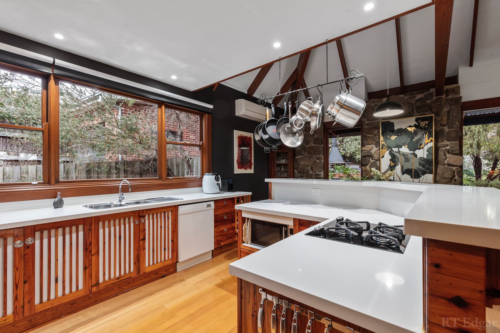 Real Estate and Property in 46 Riviera Crescent, Ocean Grove, VIC