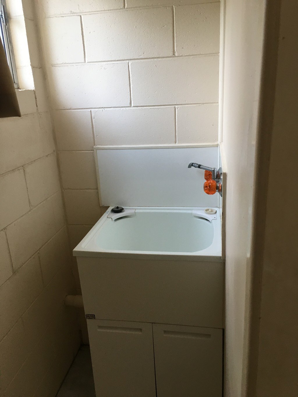 4/6 Robert Street PROSERPINE 5