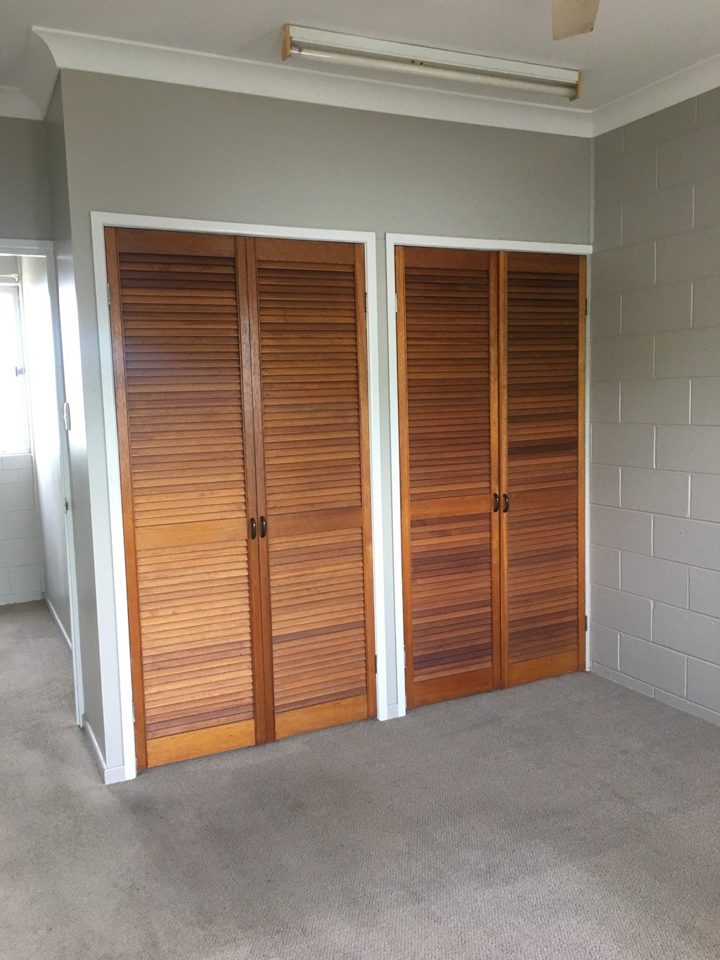 4/6 Robert Street PROSERPINE 8