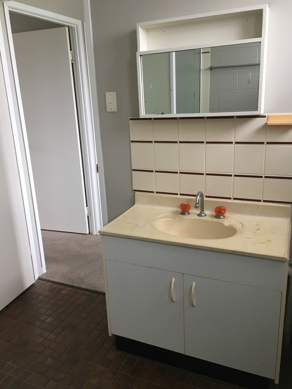 4/6 Robert Street PROSERPINE 10