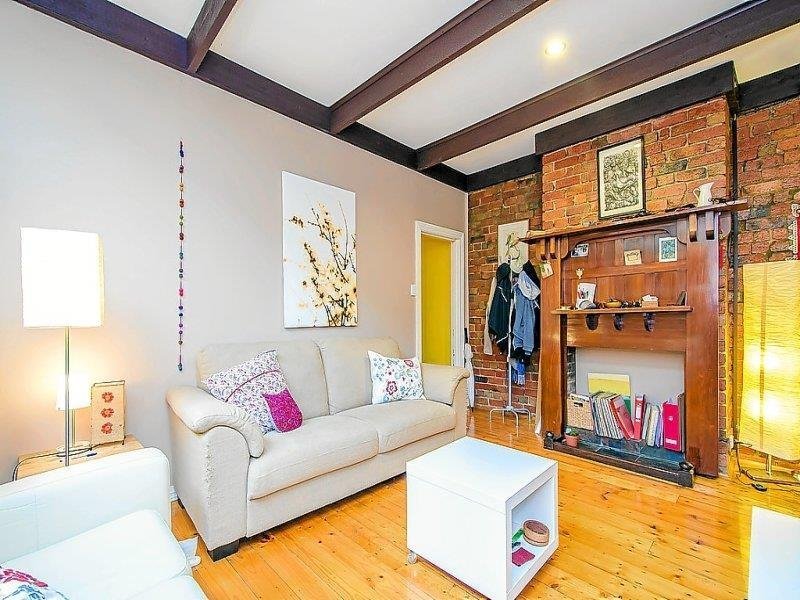Gallery: 46 Robert Street