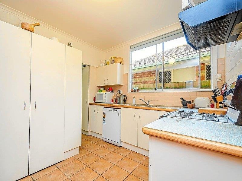 Gallery: 46 Robert Street