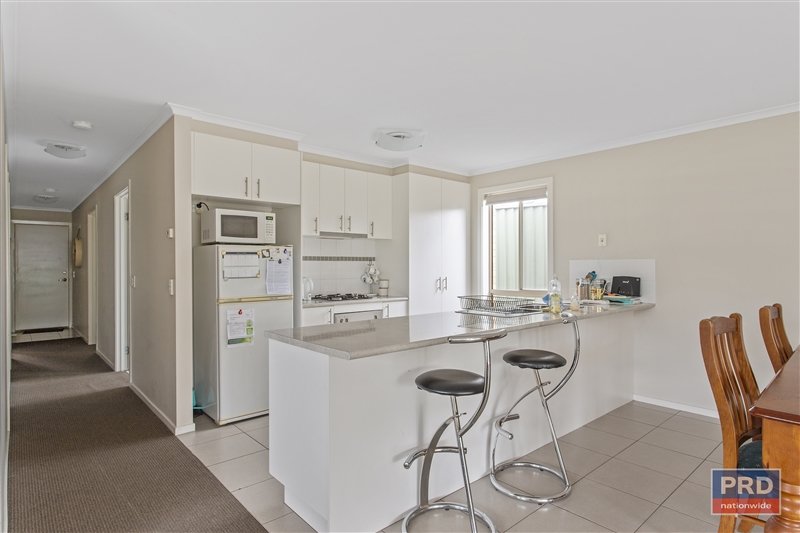 4/6 St George Park Drive KANGAROO FLAT 2