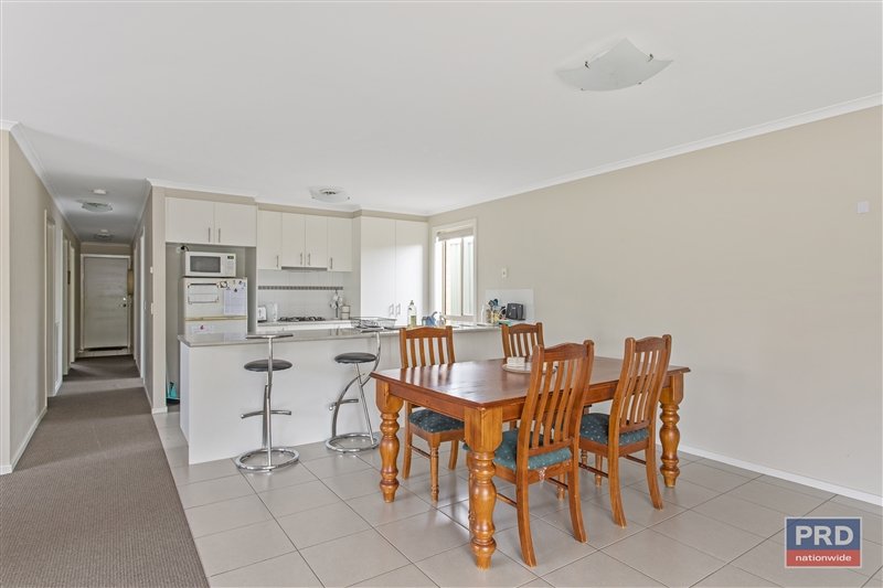 4/6 St George Park Drive KANGAROO FLAT 4