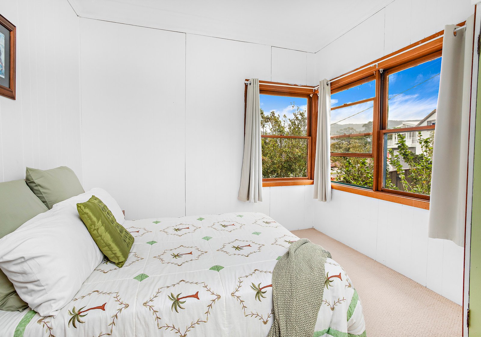 46 Stanleigh Crescent WEST WOLLONGONG 5