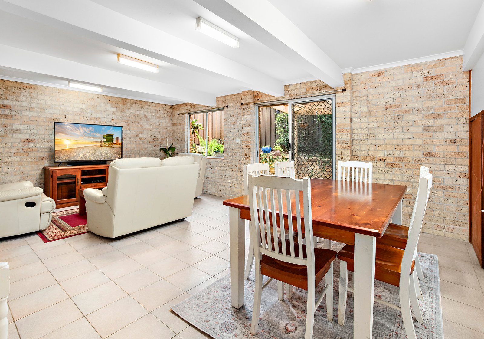 46 Stanleigh Crescent WEST WOLLONGONG 12