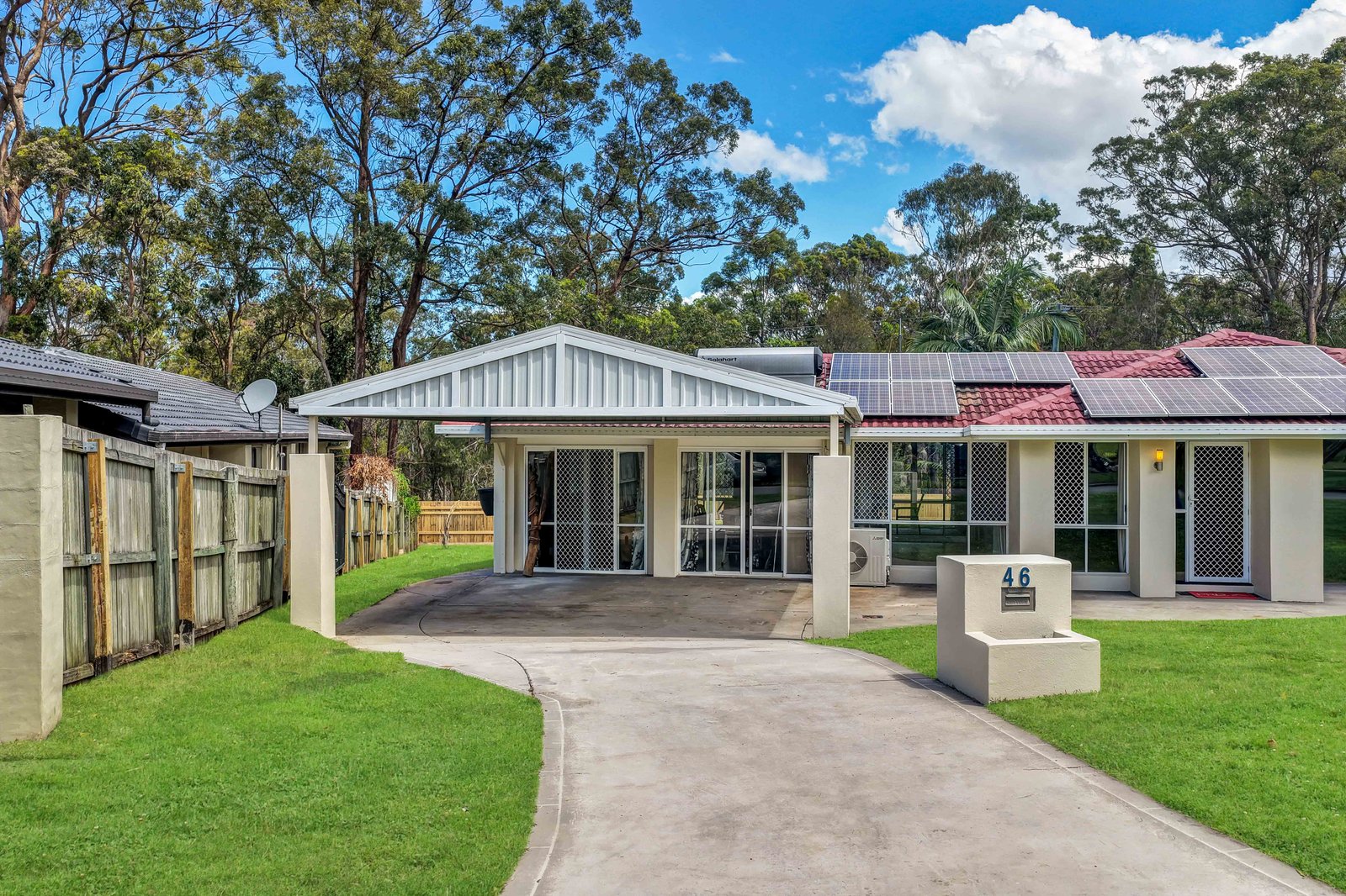 46 SUNSHINE Drive CLEVELAND 10