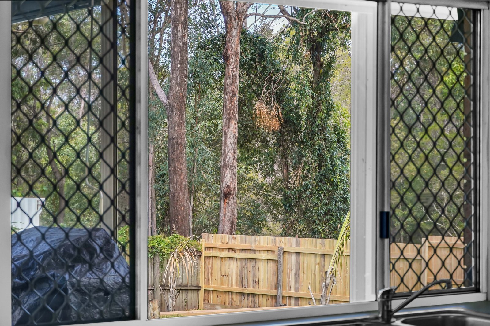 46 SUNSHINE Drive CLEVELAND 19