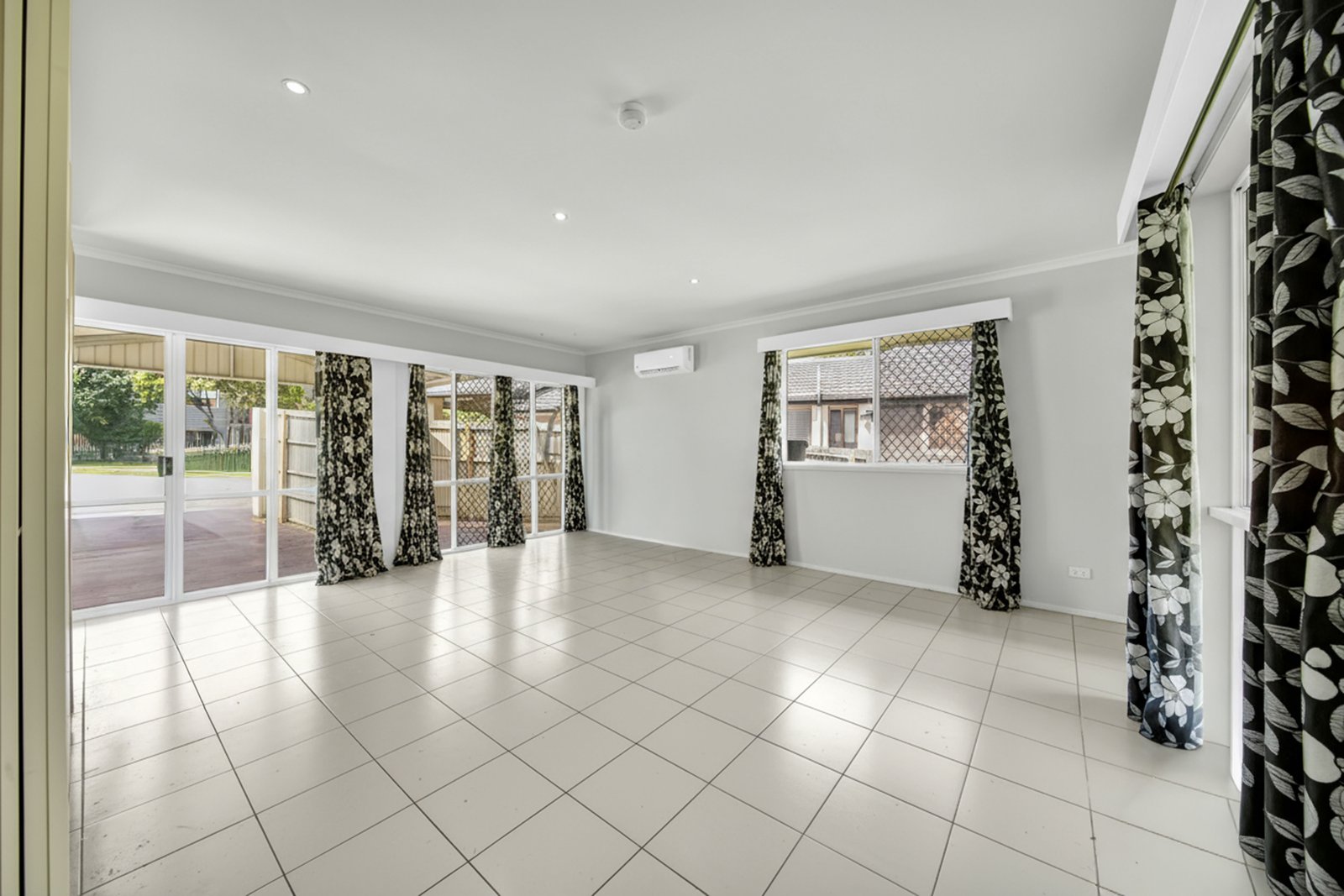 46 SUNSHINE Drive CLEVELAND 23