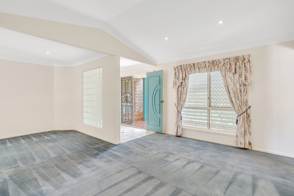 46 THE Boulevard REDLAND BAY 8
