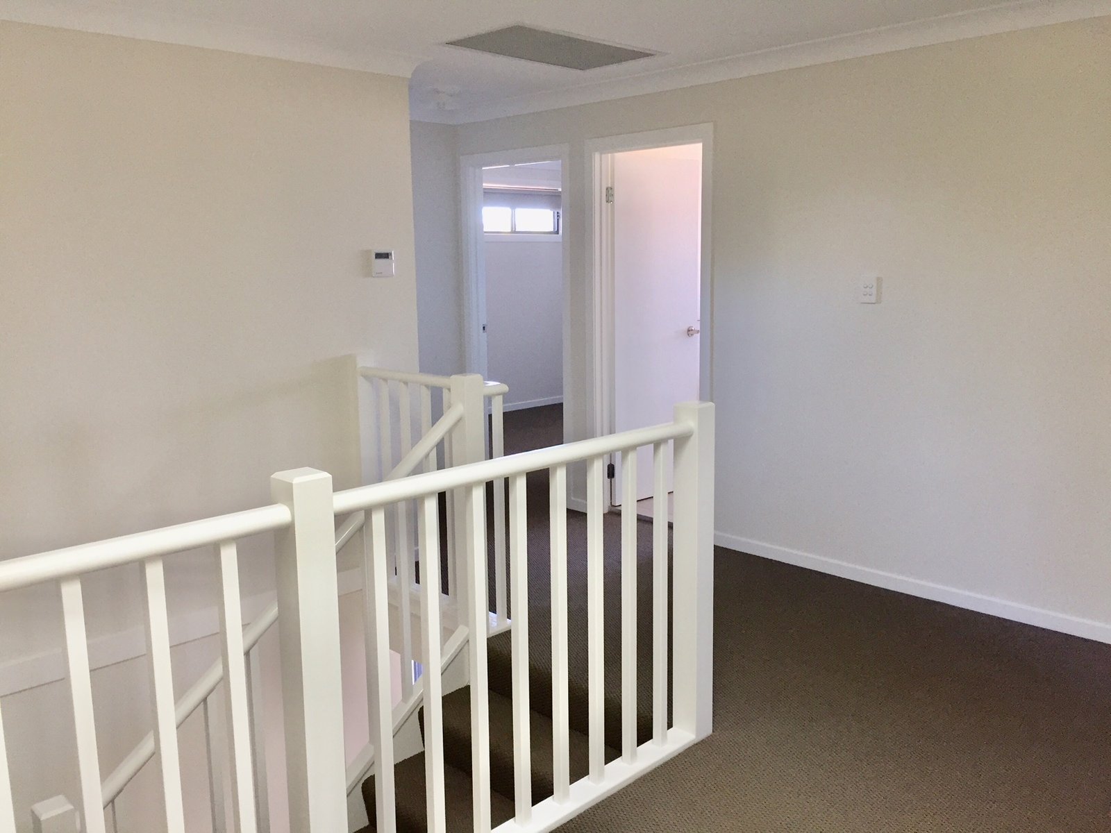 46 The Lakes Drive GLENMORE PARK 13