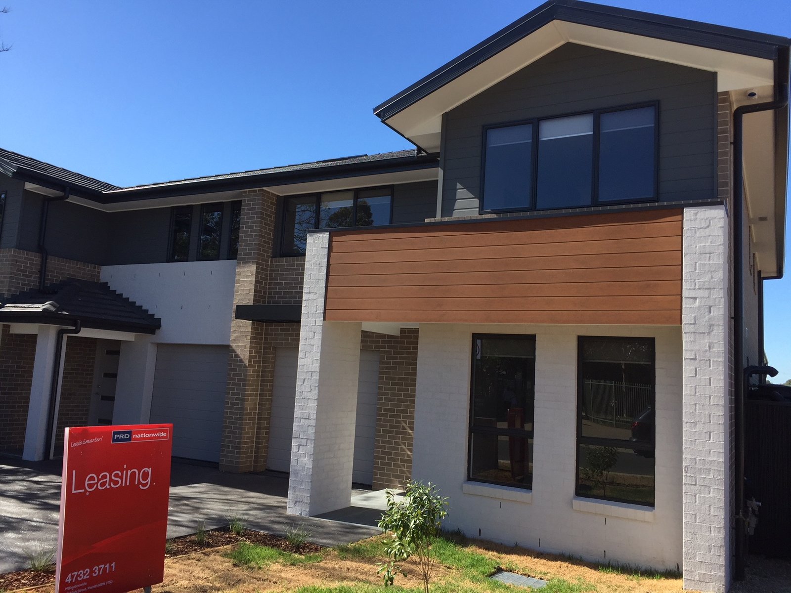 46 The Lakes Drive GLENMORE PARK 24