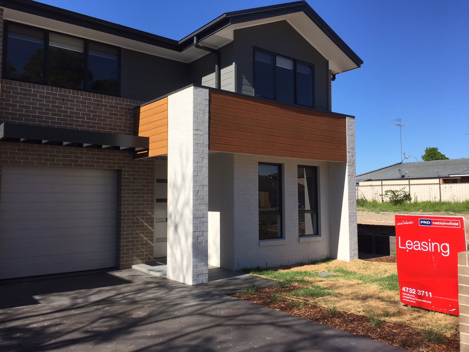 46 The Lakes Drive GLENMORE PARK 25