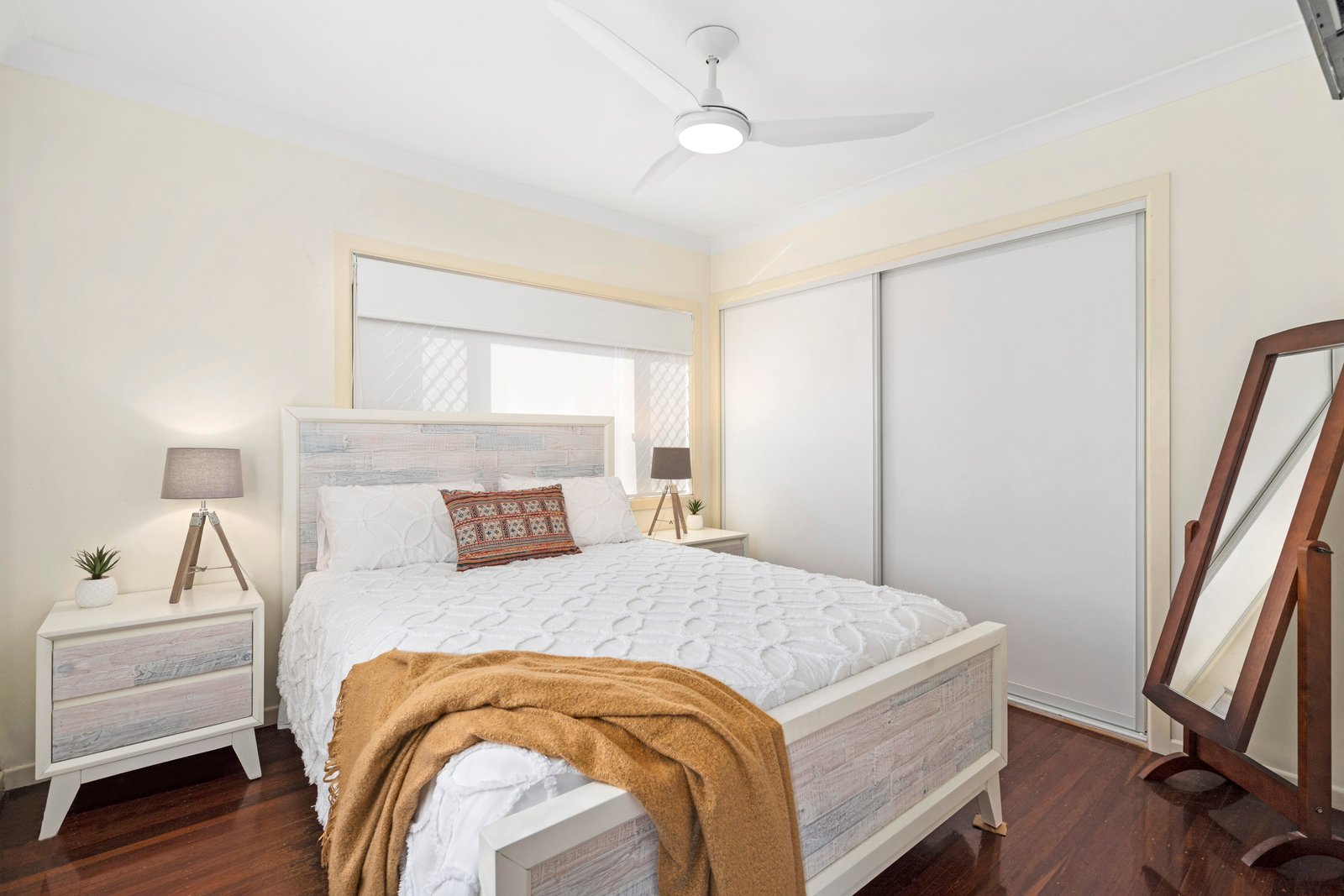 46 Third Avenue PALM BEACH 14