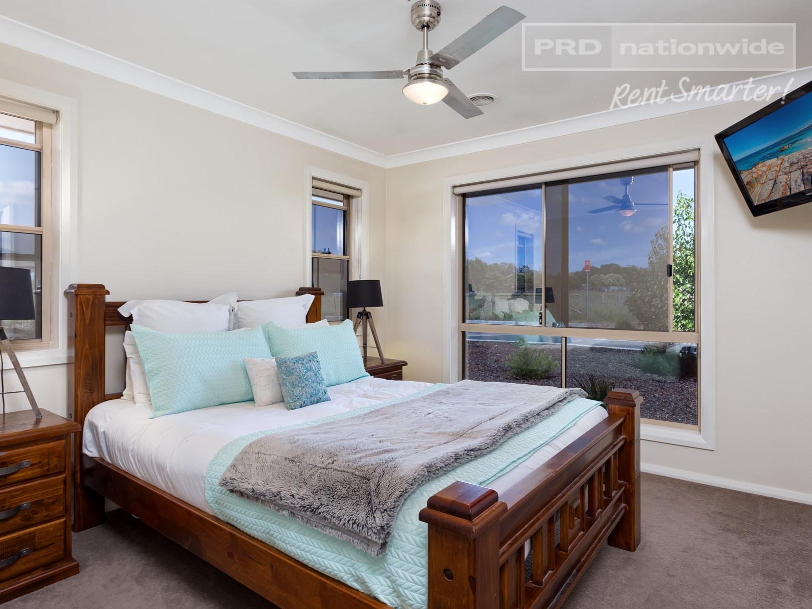 4/6 Trumper Street BOOROOMA 7